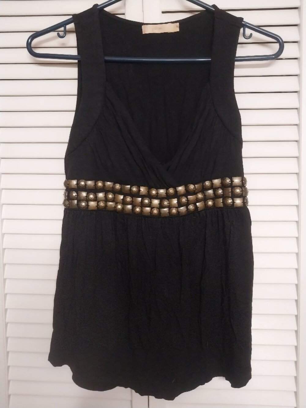 JALOUX Deep Vneck Shell